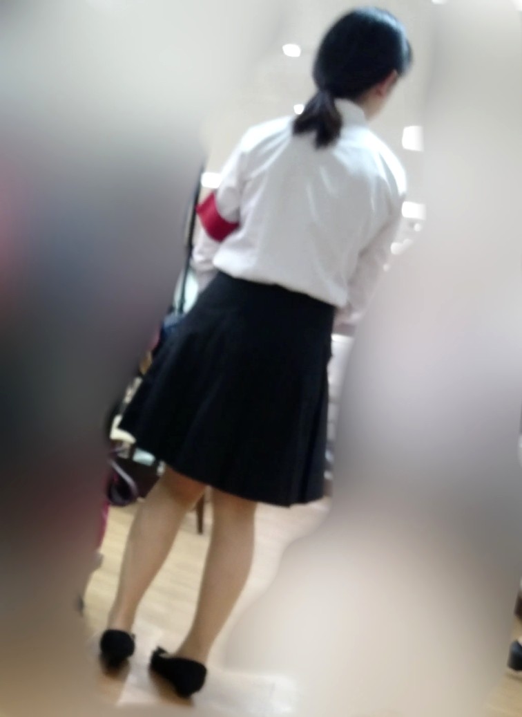 働くお姉さん10 新人店員