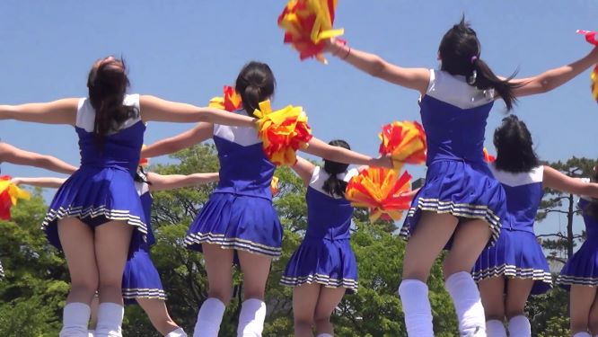 生足ノースリ　ルーズソックスKチア