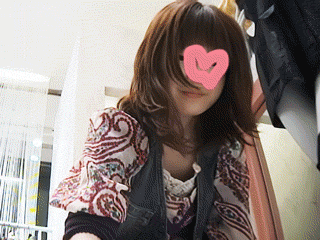 176 ペイズリーワンピ店員さん クツ試着もあり