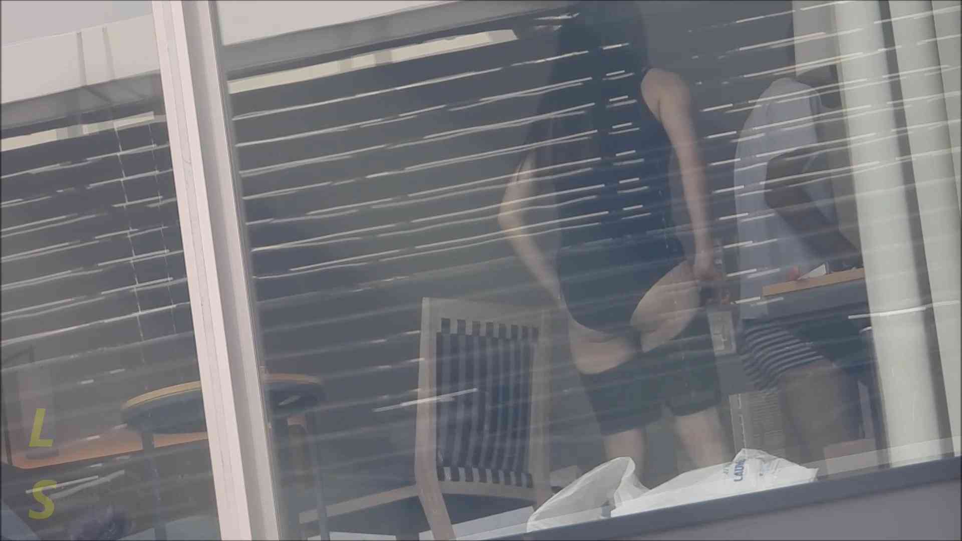 2日間【永久保存版】ワカメちゃんラブペアが見せつけてくれた丸出しパンティー姿がスゴ過ぎる！！～究極のフェチズム044～