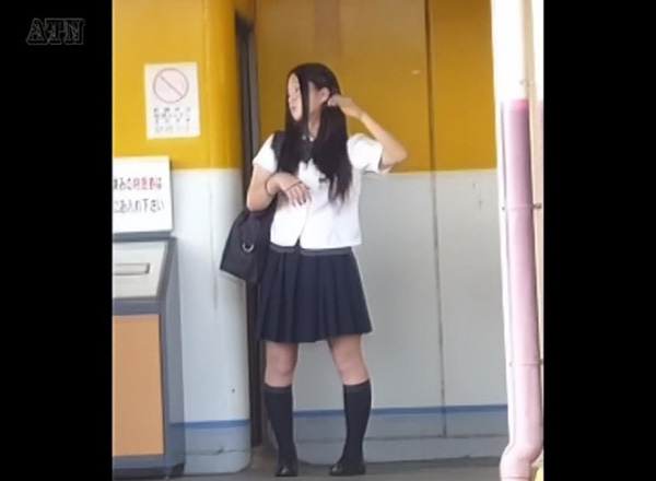 スカートめくり隊さんの実録！スカートめくり隊 VOL.5 (1 of 2)