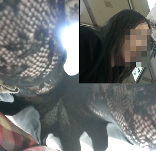 コスプレイヤー逆さ撮り02【ゴス系コス売り子編】